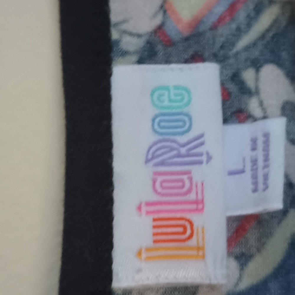 Lularoe Randy shirt - Picture 4 of 4